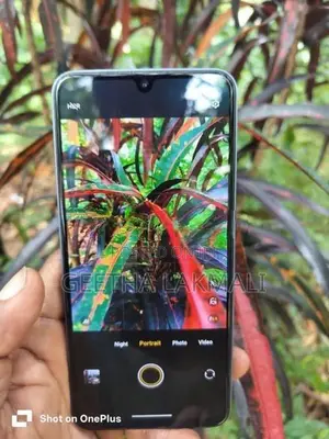 Vivo V25 5g (Used)
