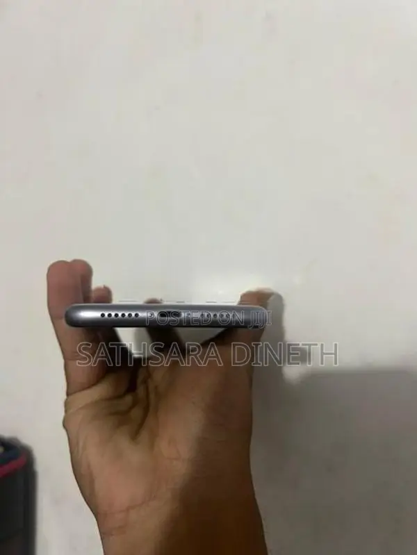 Apple iPhone 11 128GB (Used)