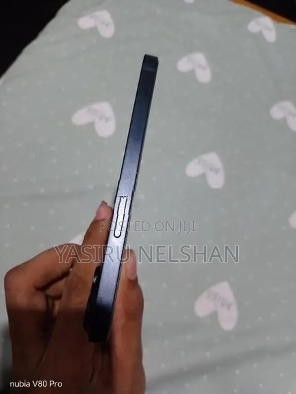 Apple iPhone 13 (Used)