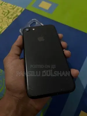 Apple iPhone 7 (Used)