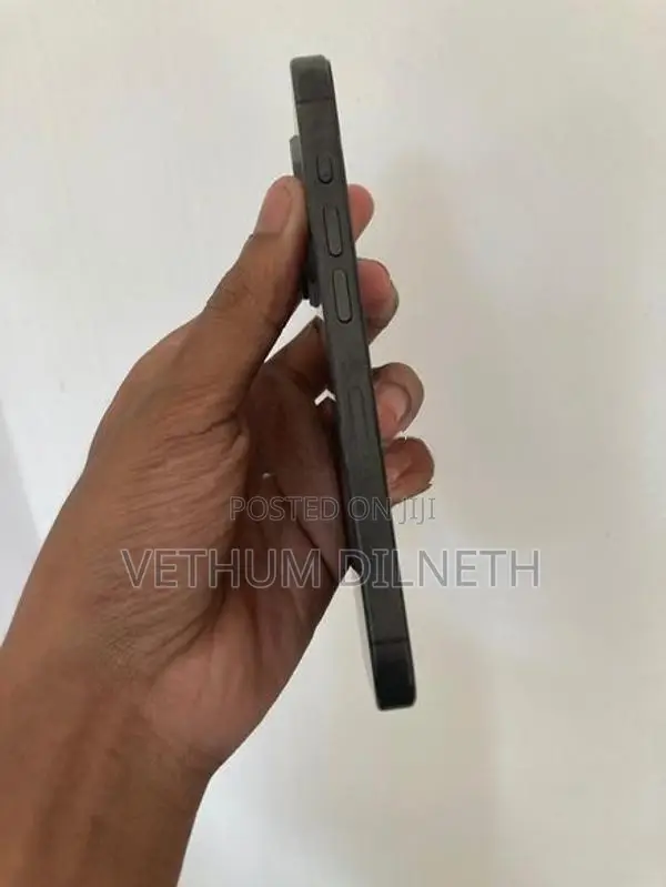 Apple iPhone 15 Pro (Used)