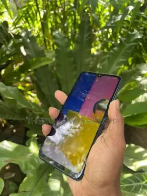 Samsung Galaxy A10 MOBILE PHONE (Used)