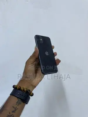 Apple iPhone 11 128GB (Used)