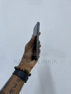 Apple iPhone 11 128GB (Used)