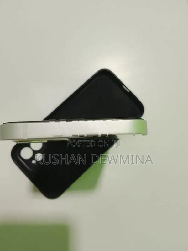 Apple iPhone 12 (Used)