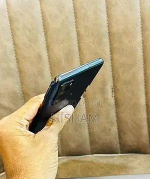 Samsung Galaxy S20FE 128GB (Used)