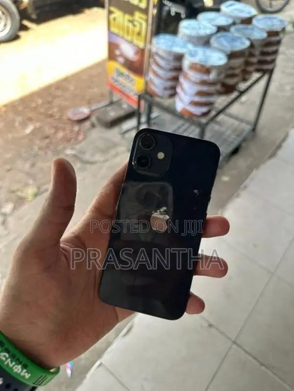 Apple iPhone 12 mini (Used)