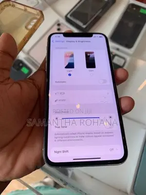 Apple iPhone XS (Used)