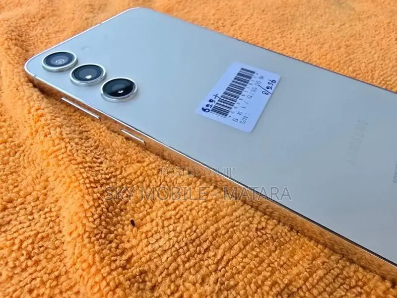 Samsung Galaxy S23+ 8GB/256GB (Used)
