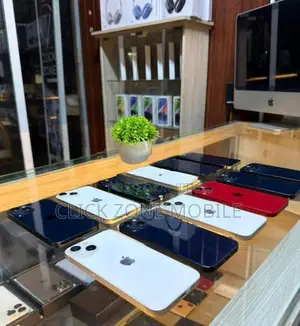 Apple iPhone 13 128GB (Used)