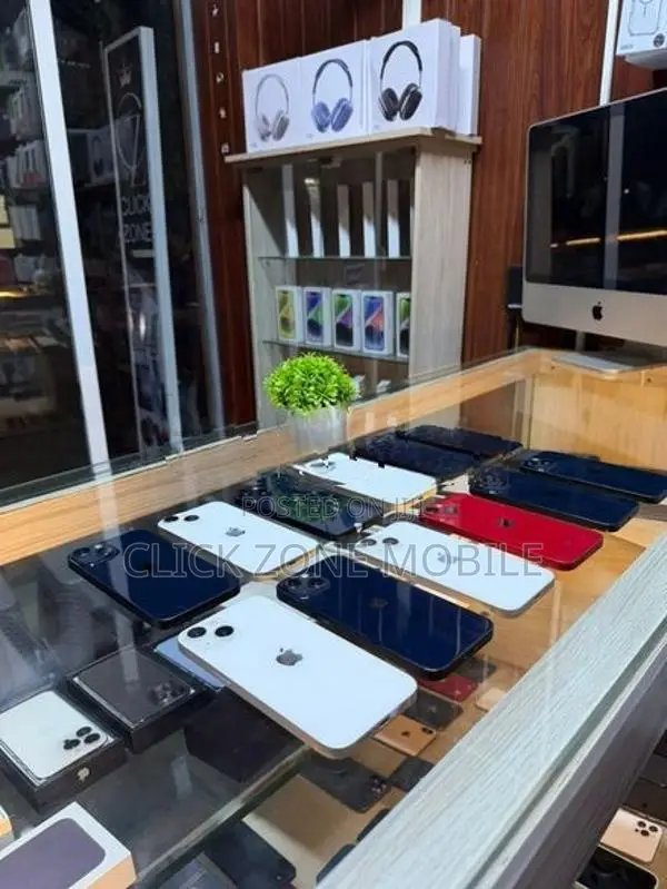 Apple iPhone 13 128GB (Used)