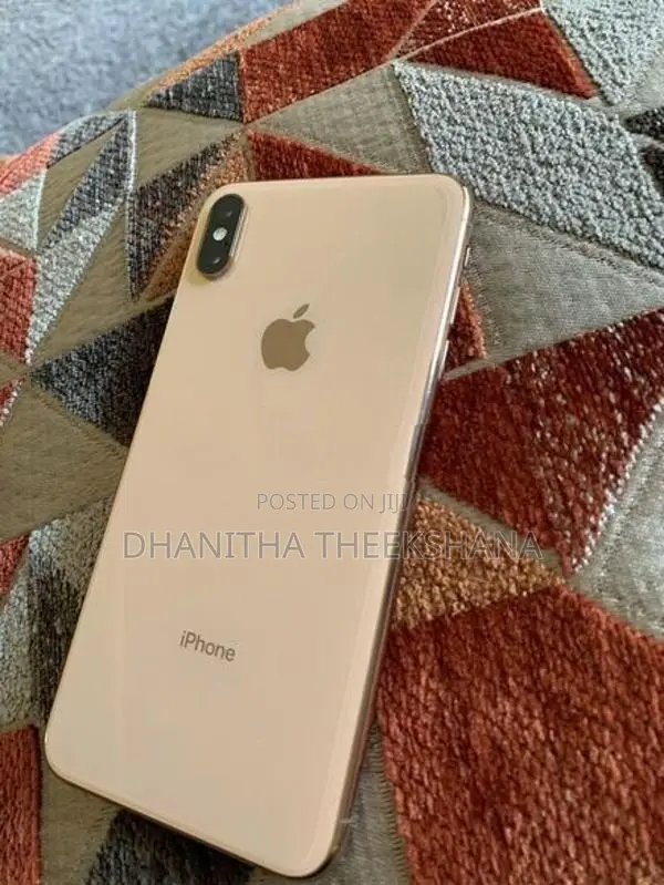 Apple iPhone XS (Used)