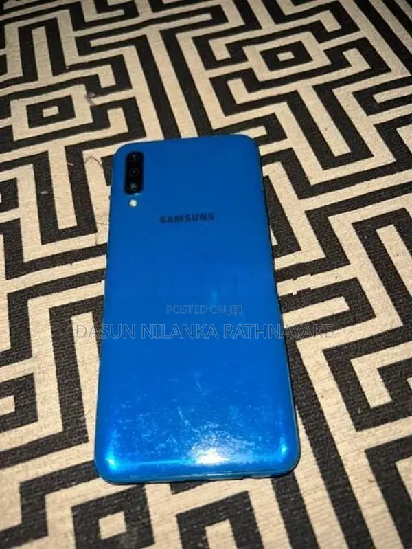 Samsung Galaxy A50 (Used)