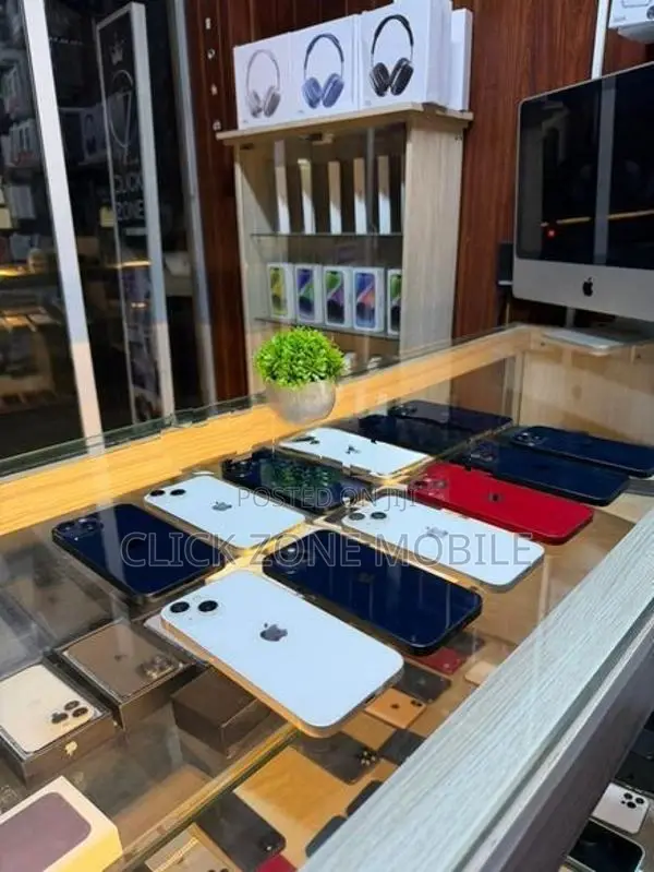 Apple iPhone 13 128GB (Used)