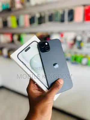 Apple iPhone 15 Plus 128GB Black Fullset (Used)