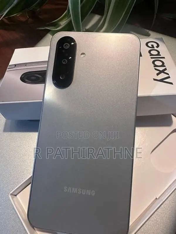 Samsung Galaxy A17 (Brand New)