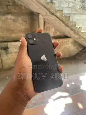 Apple iPhone 11 (Used)