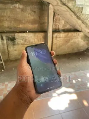 Apple iPhone 11 (Used)