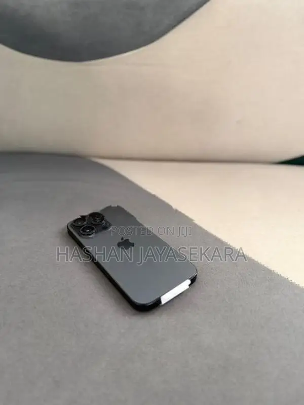 Apple iPhone 16 Pro (Used)