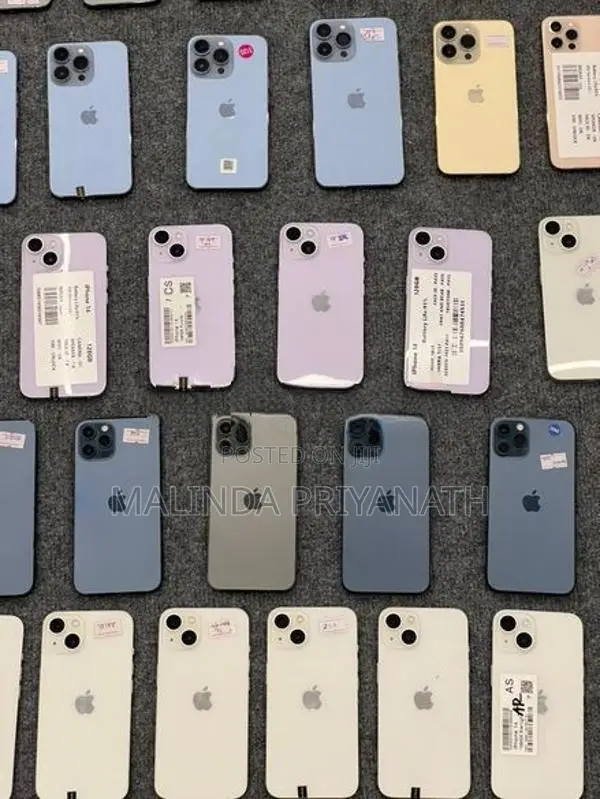 Apple iPhone 13 (Used)
