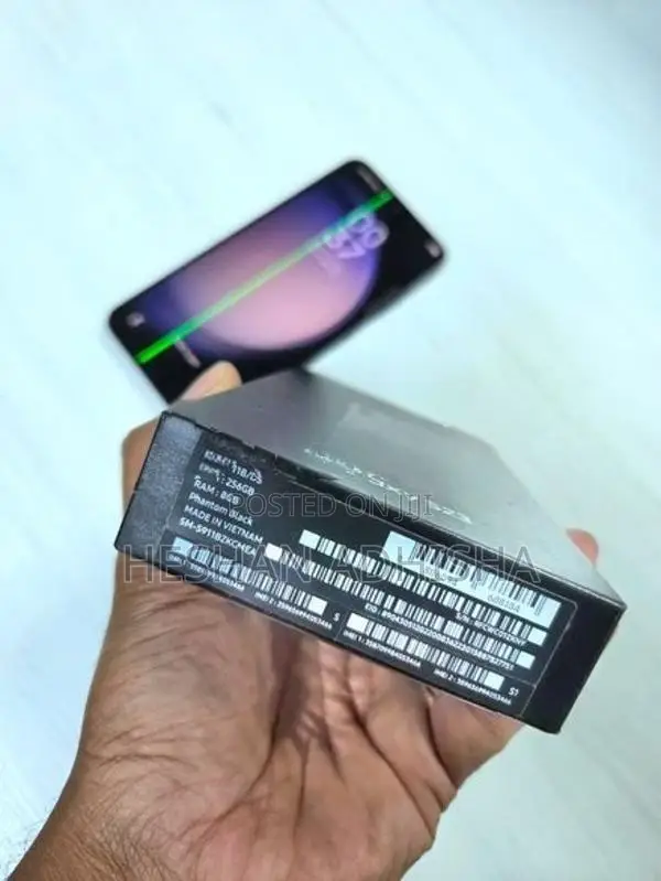 Samsung Galaxy S23 256GB / 8GB Black (Used)