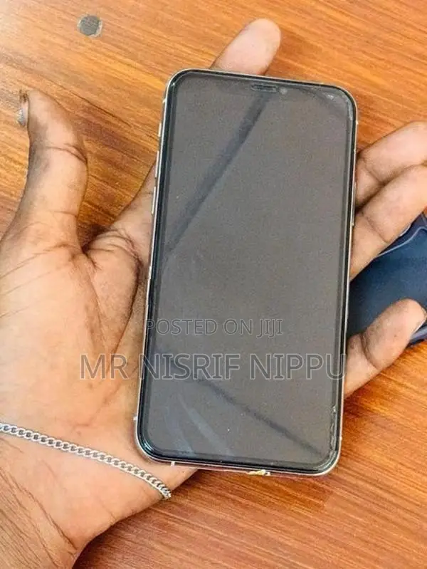 Apple iPhone 11 Pro (Used)