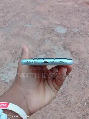 Apple iPhone XR (Used)