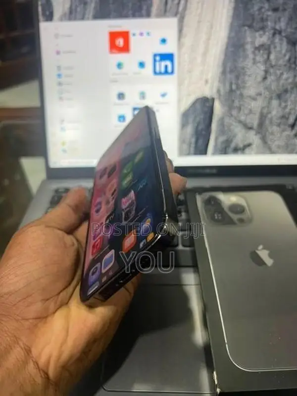 Apple iPhone 13 Pro (Used)