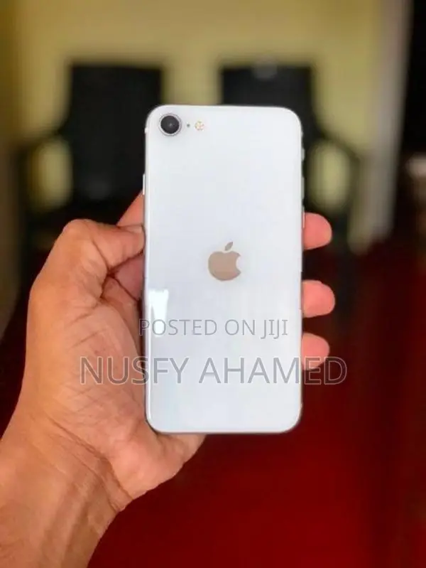 Apple iPhone SE 2 (128Gb) (Used)