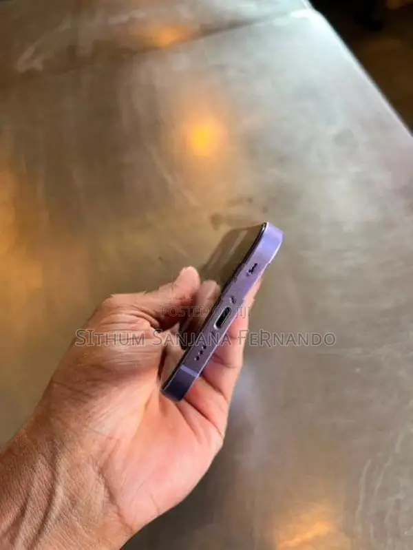 Apple iPhone 12 (Used)