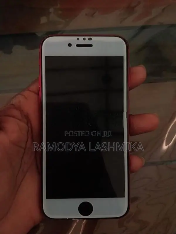 Apple iPhone SE 2 (Used)