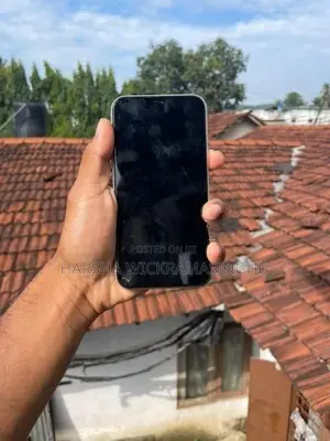 Apple iPhone 11 HN/A (Used)