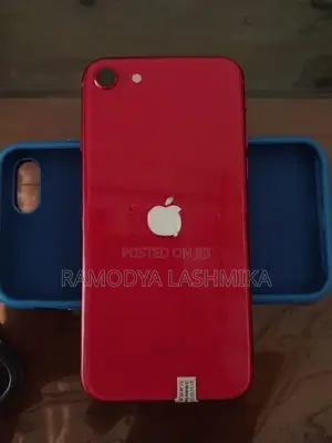 Apple iPhone SE 2 (Used)
