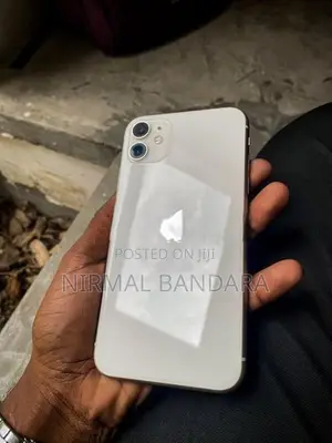 Apple iPhone 11 (Used)