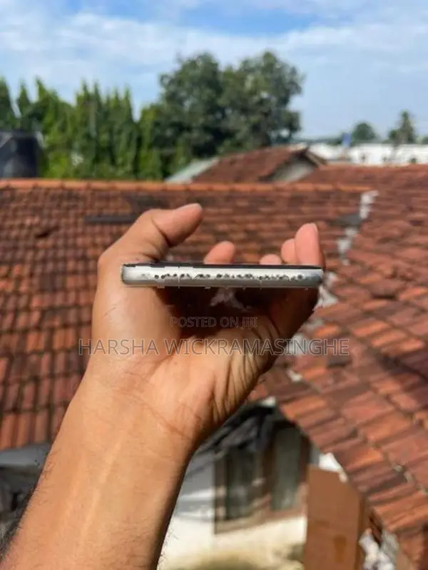 Apple iPhone 11 HN/A (Used)