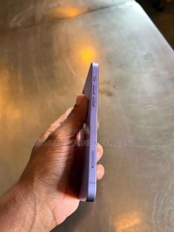 Apple iPhone 12 (Used)