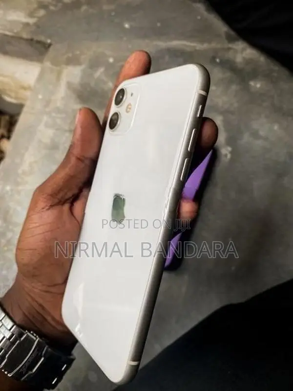 Apple iPhone 11 (Used)