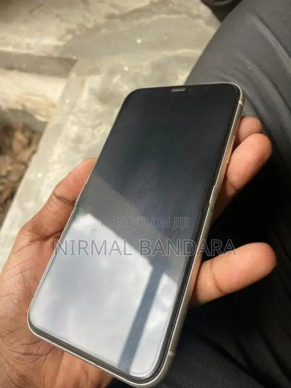 Apple iPhone 11 (Used)