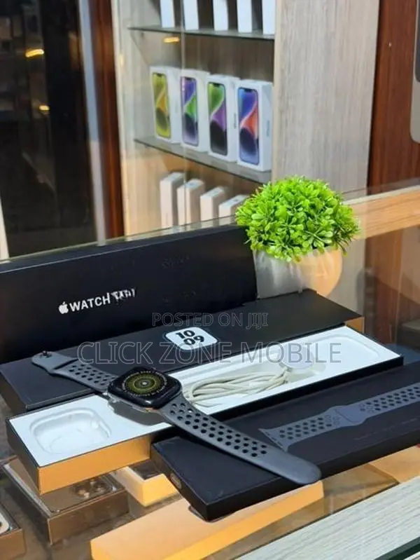 Apple Watch Series 7 45MM Nike Edition