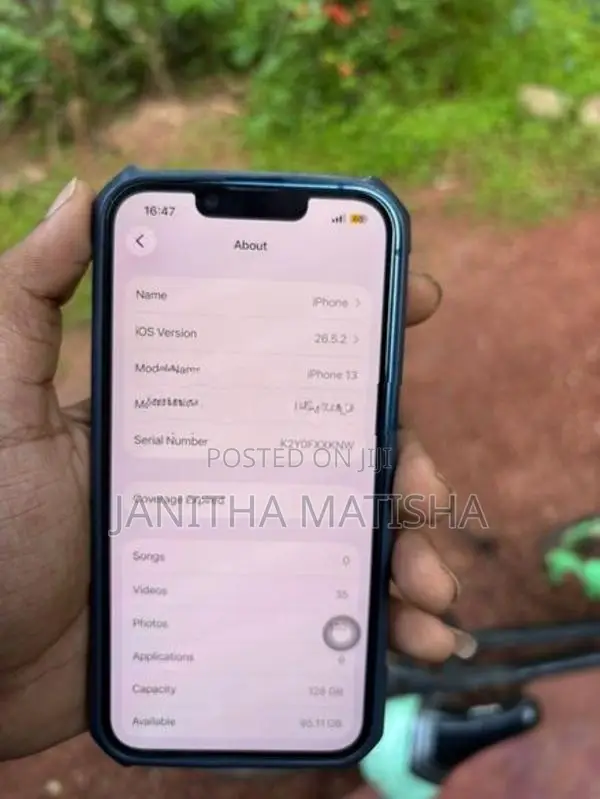 Apple iPhone 13 (Used)