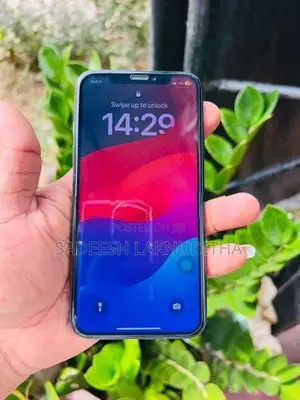 Apple iPhone XS (Used)