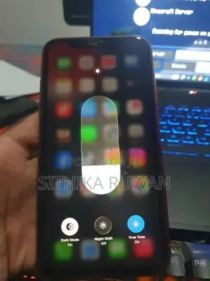 Apple iPhone 11 (Used)
