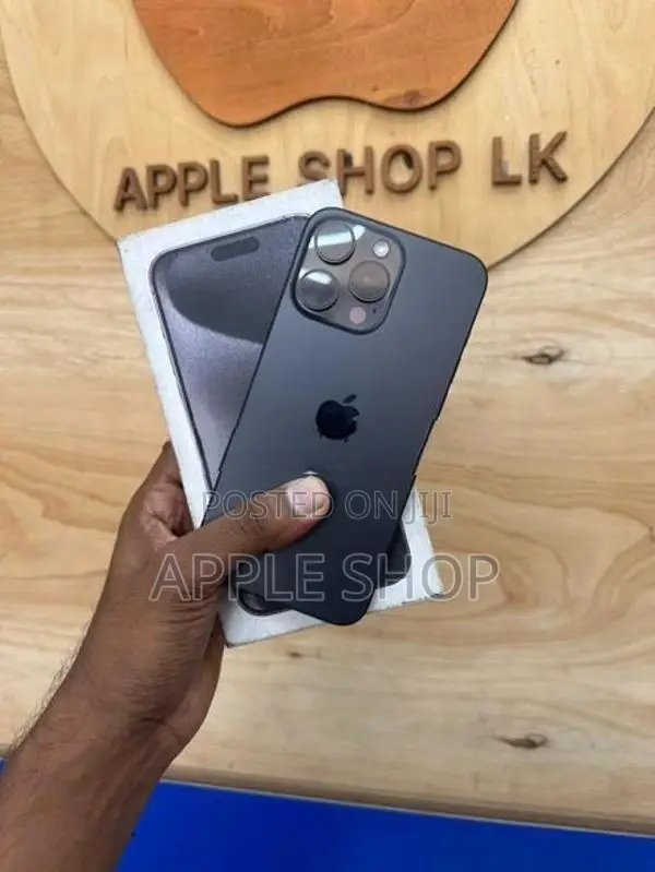 Apple iPhone 16 Pro Max 256GB (Used)