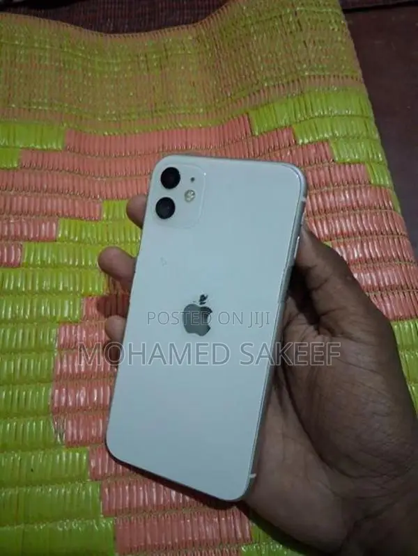 Apple iPhone 11 (Used)
