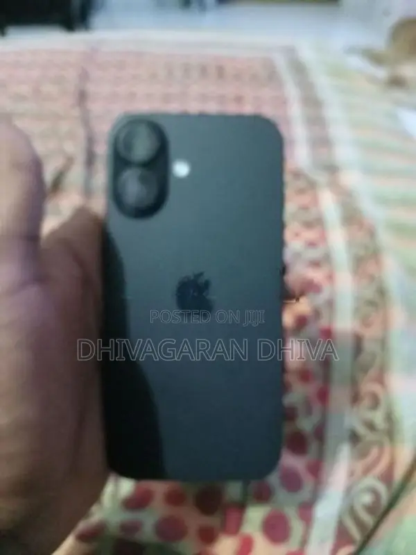 Apple iPhone 16 (Used)