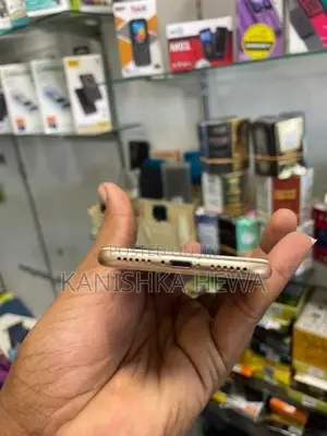 Apple iPhone 8 (Used)