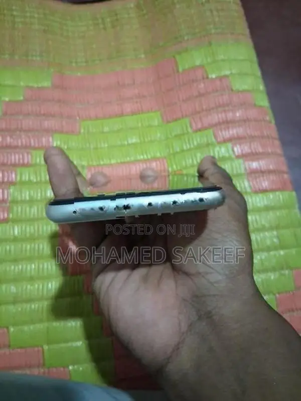 Apple iPhone 11 (Used)