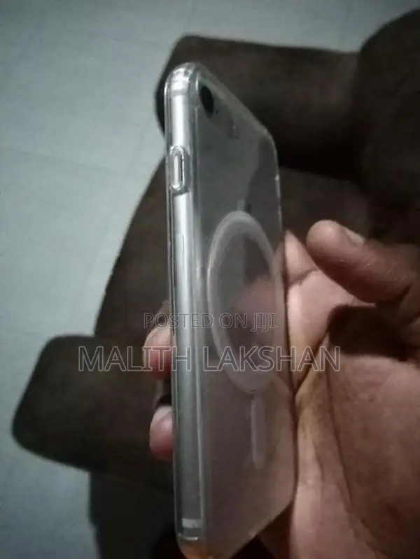 Apple iPhone 8 (Used)