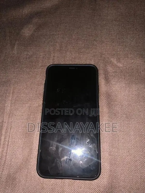 Apple iPhone XS Max (Used)