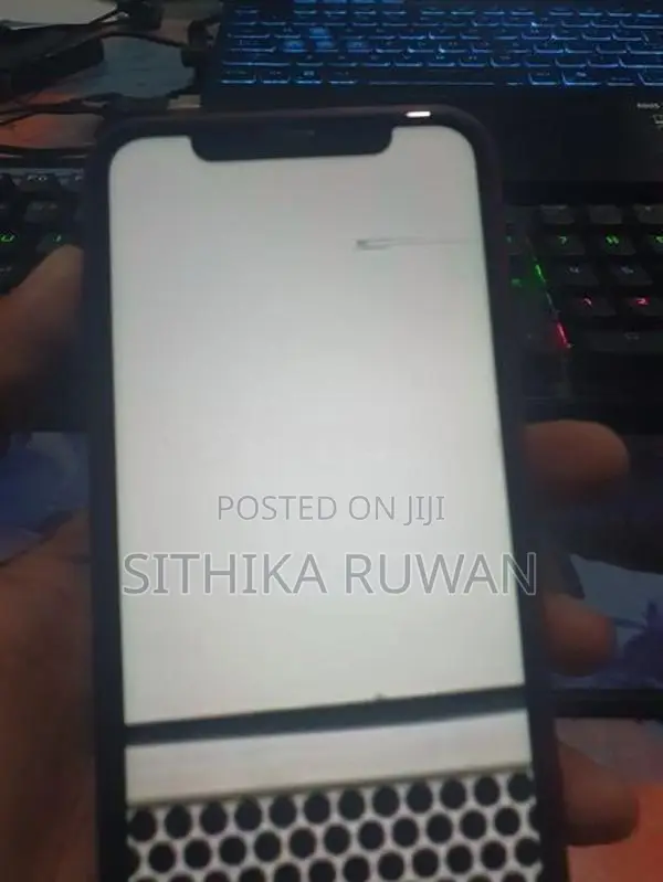 Apple iPhone 11 (Used)